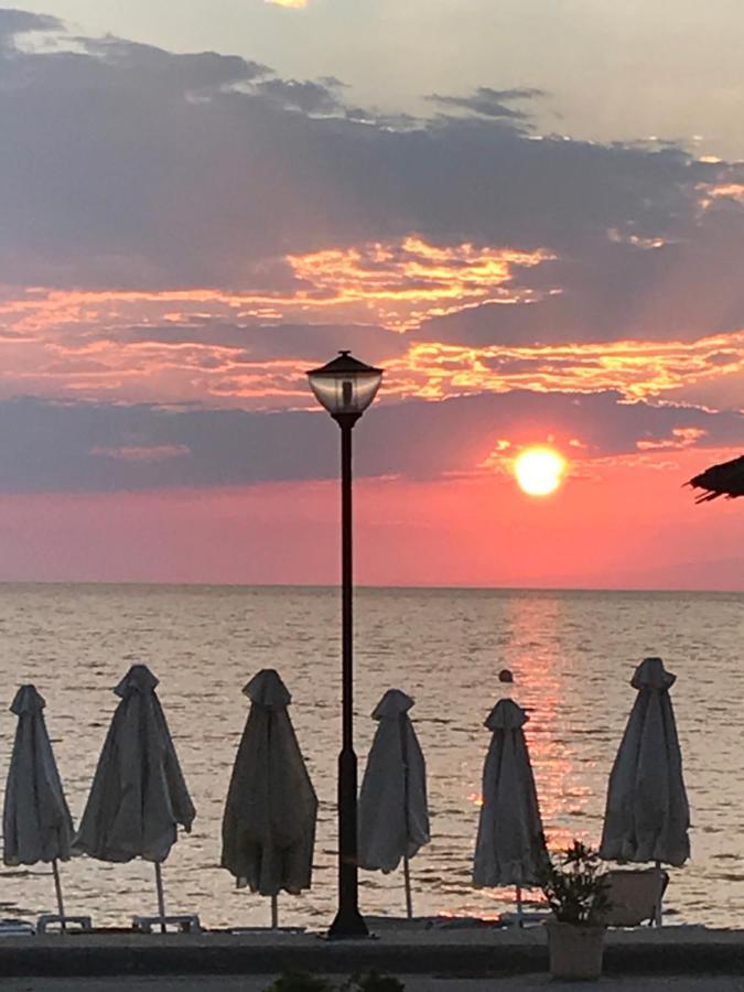 Hotel Bara Неос Мармарас Екстериор снимка
