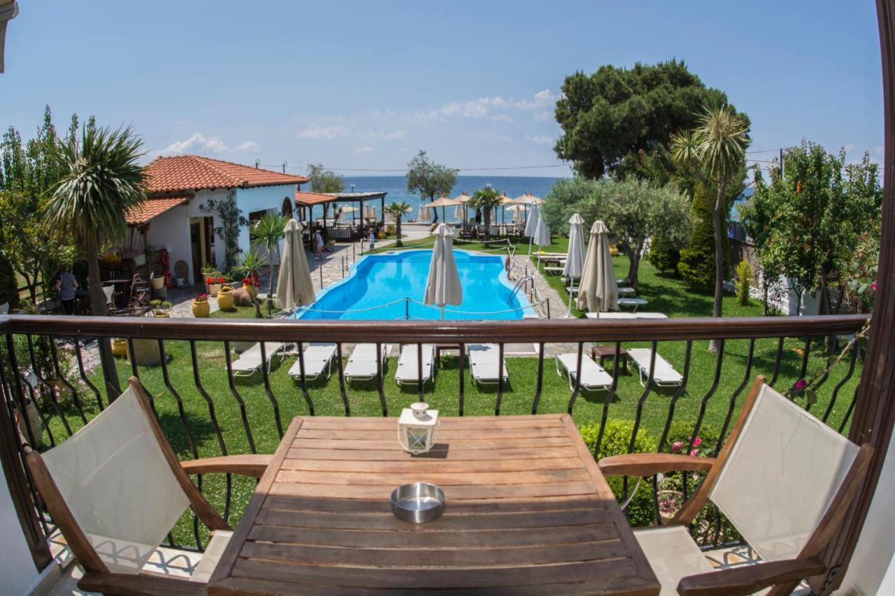 Hotel Bara Неос Мармарас Екстериор снимка