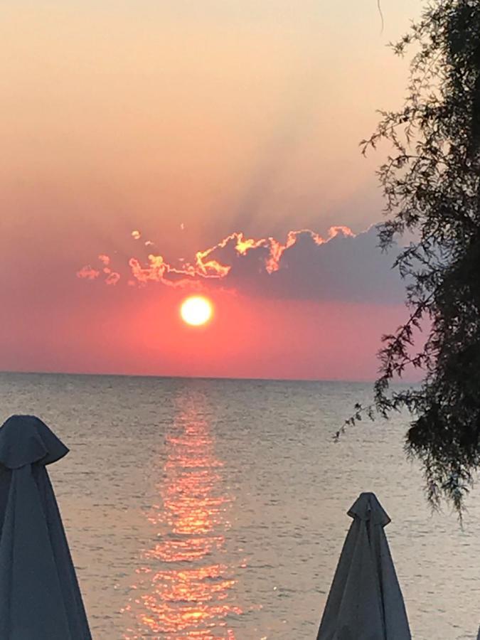 Hotel Bara Неос Мармарас Екстериор снимка