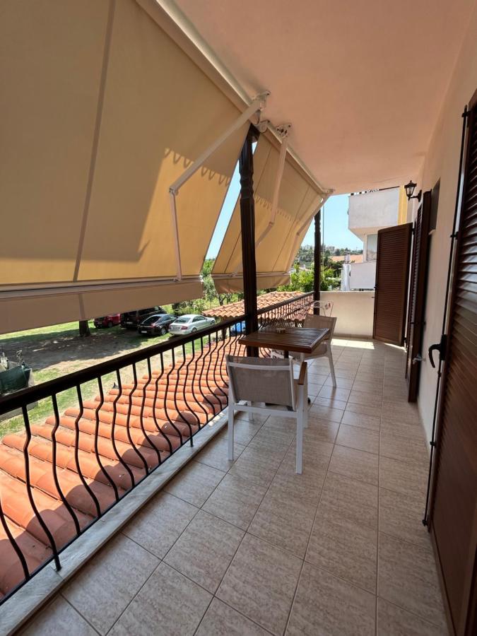 Hotel Bara Неос Мармарас Екстериор снимка