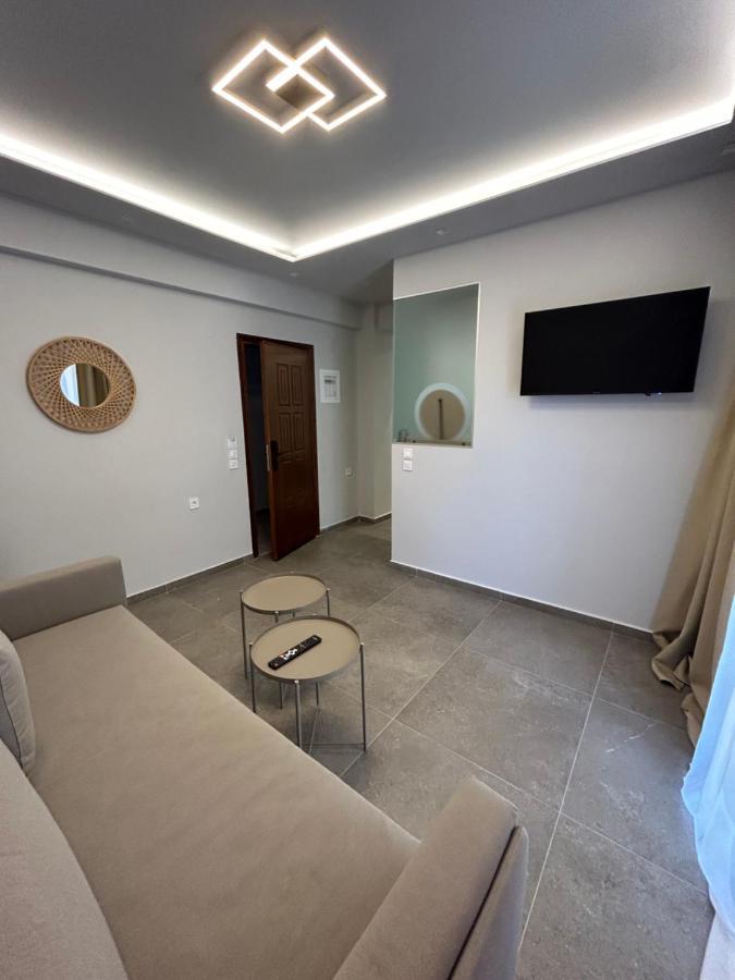 Hotel Bara Неос Мармарас Екстериор снимка